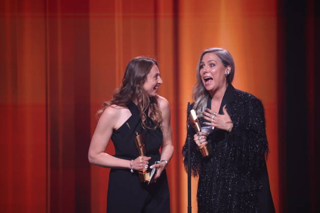 DEUTSCHER FILMPREIS 2026 - SHOW Gewinnerinnen Cosima Vellenzer, Maike Kiefer (Set Dec) Â· IN DIE SONNE SCHAUEN BESTES SZENENBILD bei der Verleihung DEUTSCHER FILMPREIS 2026 in Berlin Copyright: xEventpressxFuhrx