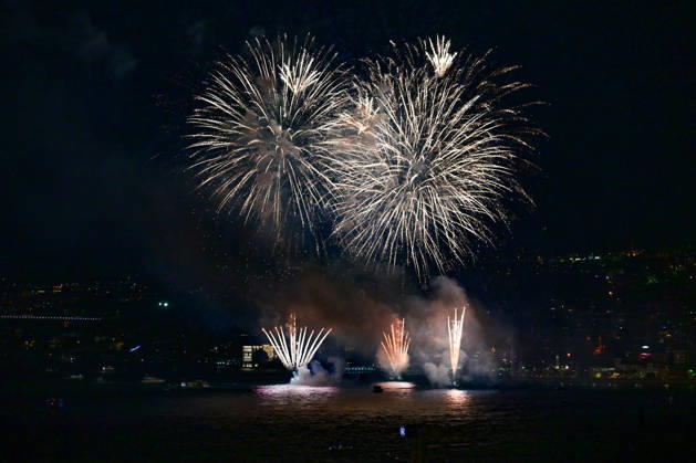 573rd anniversary of the conquest of Istanbul ISTANBUL, TURKIYE - MAY 29: A fireworks show illuminates the sky over the Bosphorus as part of the events celebrating the 573rd anniversary of the conquest of Istanbul, Turkiye, on May 29, 2026, Serhat Cagdas Anadolu Istanbul Turkey. Editorial use only. Please get in touch for any other usage. Copyright: x2026xAnadoluxSerhatxCagdasx