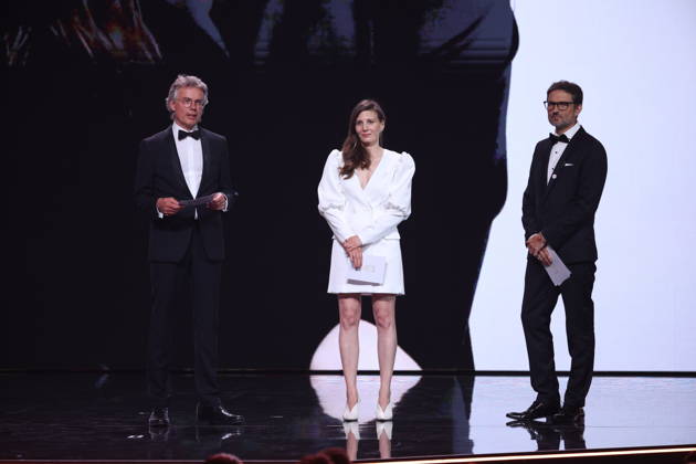 DEUTSCHER FILMPREIS 2026 - SHOW Ingo Fliess, Mia Maariel Meyer u. Simon Verhoeven Laudator:innen BESTE WEIBLICHE HAUPTROLLE bei der Verleihung DEUTSCHER FILMPREIS 2026 in Berlin Copyright: xEventpressxFuhrx
