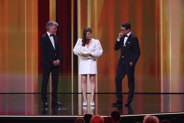 DEUTSCHER FILMPREIS 2026 - SHOW Ingo Fliess, Mia Maariel Meyer u. Simon Verhoeven Laudator:innen BESTE WEIBLICHE HAUPTROLLE bei der Verleihung DEUTSCHER FILMPREIS 2026 in Berlin Copyright: xEventpressxFuhrx