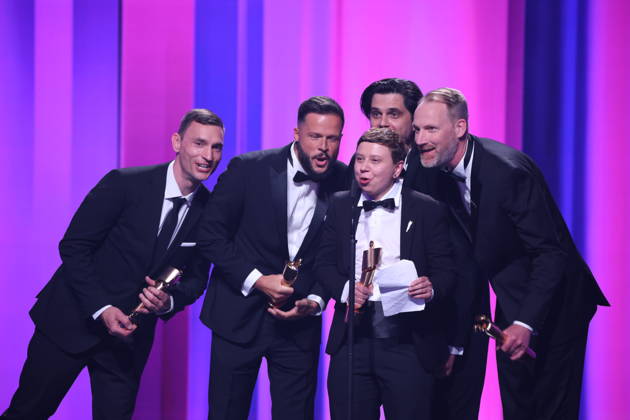 DEUTSCHER FILMPREIS 2026 - SHOW Claudio Demel, Billie Mind, Kai Tebbel, Sebastian Heyser, Jürgen Schulz IN DIE SONNE SCHAUEN- BESTE TONGESTALTUNG bei der Verleihung DEUTSCHER FILMPREIS 2026 in Berlin Copyright: xEventpressxFuhrx