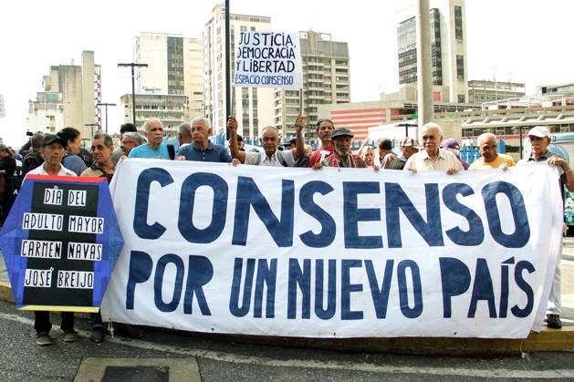Retirees protest in Caracas on Senior Citizens’ Day over living conditions CARACAS, VENEZUELA - MAY 29: Retirees and pensioners gather at the corner of Salas Street on Senior Citizens’ Day to protest and demand improved living conditions, including a fair increase in pensions and access to essential social benefits, in Caracas, Venezuela, on May 29, 2026. Representatives from various sectors, including education, health, and universities, submit formal complaints and documents calling for dignified pensions, improved healthcare, and recovery of purchasing power. Diko Betancourt Anadolu Caracas Venezuela. Editorial use only. Please get in touch for any other usage. Copyright: x2026xAnadoluxDikoxBetancourtx