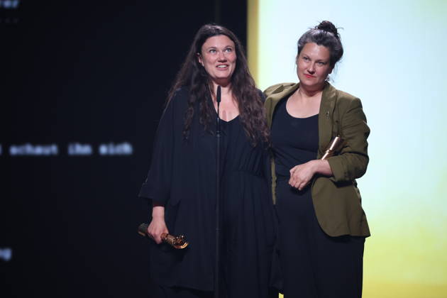 DEUTSCHER FILMPREIS 2026 - SHOW Mascha Schilinski, Louise Peter Â· IN DIE SONNE SCHAUEN - BESTES DREHBUCH bei der Verleihung DEUTSCHER FILMPREIS 2026 in Berlin Copyright: xEventpressxFuhrx
