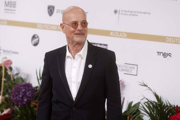 29.05.2026, Christian Berkel, mit Abzeichen Hands protection Star of David, bei der Verleihung des Deutscher Filmpreis, 2026, Lola, in Berlin, Roter Teppich,