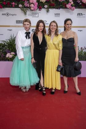 ABB FILMPREIS- Sarah Bauerett, Lavinia Wilson und Anna Brüggemann zu Gast auf dem roten Teppich bei der Verleihung des Deutschen Filmpreis Lola 26 am Palais am Funkturm am 29.05.2026 in Berlin Berlin Deutschland
