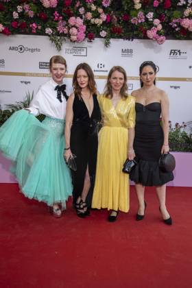 ABB FILMPREIS- Sarah Bauerett, Lavinia Wilson und Anna Brüggemann zu Gast auf dem roten Teppich bei der Verleihung des Deutschen Filmpreis Lola 26 am Palais am Funkturm am 29.05.2026 in Berlin Berlin Deutschland