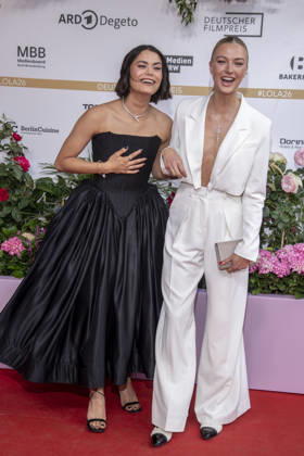 ABB FILMPREIS- Tomomi Themann und Lilly Krug zu Gast auf dem roten Teppich bei der Verleihung des Deutschen Filmpreis Lola 26 am Palais am Funkturm am 29.05.2026 in Berlin Berlin Deutschland