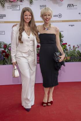ABB FILMPREIS- Nina Eichinger und Katja Eichinger zu Gast auf dem roten Teppich bei der Verleihung des Deutschen Filmpreis Lola 26 am Palais am Funkturm am 29.05.2026 in Berlin Berlin Deutschland