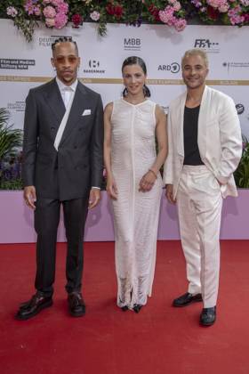 ABB FILMPREIS- Jerry Hoffmann, Aylin Tezel und Kostja Ullmann zu Gast auf dem roten Teppich bei der Verleihung des Deutschen Filmpreis Lola 26 am Palais am Funkturm am 29.05.2026 in Berlin Berlin Deutschland