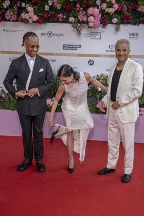 ABB FILMPREIS- Jerry Hoffmann, Aylin Tezel und Kostja Ullmann zu Gast auf dem roten Teppich bei der Verleihung des Deutschen Filmpreis Lola 26 am Palais am Funkturm am 29.05.2026 in Berlin Berlin Deutschland