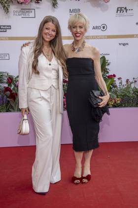 ABB FILMPREIS- Nina Eichinger und Katja Eichinger zu Gast auf dem roten Teppich bei der Verleihung des Deutschen Filmpreis Lola 26 am Palais am Funkturm am 29.05.2026 in Berlin Berlin Deutschland