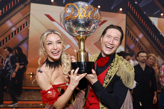 Sängerin Anna-Carina Woitschack und Tänzer Evgeny Vinokurov siegen im Finale der 19. Staffel der RTL-Tanzshow Lets Dance im Coloneum und sind Dancing Star 2026. Köln, 29.05.2026 NRW Deutschland Copyright: xChristophxHardtx