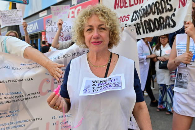 May 30, 2026, Madrid, Madrid, SPAIN: Home Care Service (SAD) workers take part in a protest at Puerta del Sol in Madrid, Spain. Participants gathered to demonstrate and express their demands regarding the Home Care Service sector. Madrid SPAIN - ZUMAz108 20260530_znp_z108_028 Copyright: xRichardxZubelzux