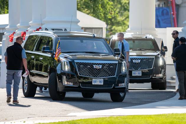 May 30, 2026, Washington, District Of Columbia, USA: The new presidential Chevrolet Suburbans are positioned and prepared for President DONALD TRUMPÃ¢â‚¬â ¢s departure from the White House. Washington USA  - ZUMAs365 20260530_znp_s365_002 Copyright: xJoeyxSussmanx