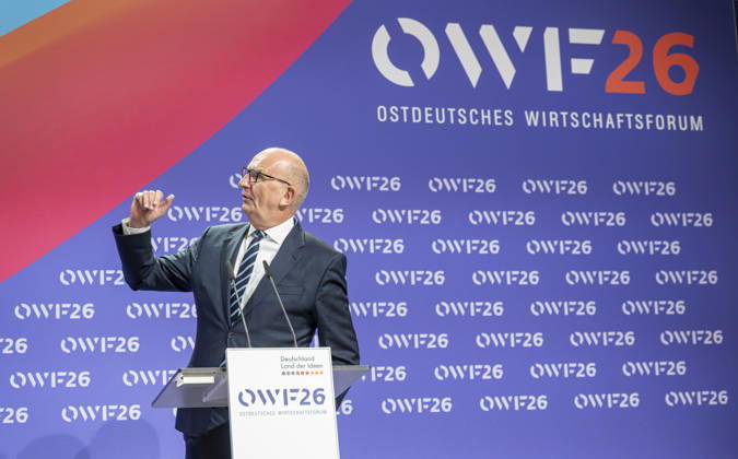 Dietmar Woidke + Elisabeth Kaiser - OWF26 EUR, Deutschland, Berlin, 31.05.2026: Dietmar Woidke (SPD), Ministerpräsident des Landes Brandenburg Elisabeth Kaiser (SPD), Staatsministerin und Beauftragte der Bundesregierung für Ostdeutschland zur Konferenz des Ostdeutschen Wirtschaftsforum unter dem Leitgedanken Eine neue (Un)Ordnung, welche Rolle spielt Deutschland und Europa im globalen Systemwettbewerb? Ostdeutschland steht dabei im Mittelpunkt als Region. Die Transformation im Gespräch zwischen Politik, Wirtschaft und Gesellschaft