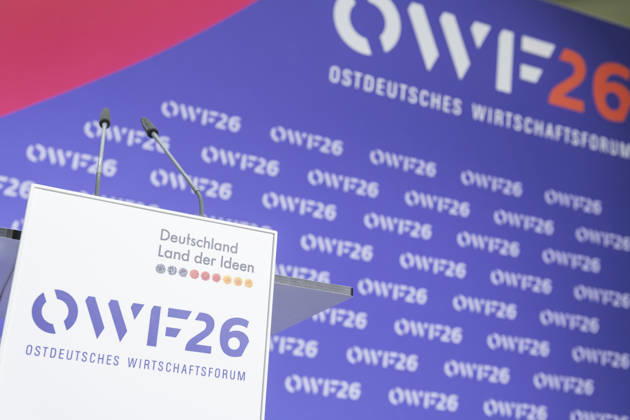 Dietmar Woidke + Elisabeth Kaiser - OWF26 EUR, Deutschland, Berlin, 31.05.2026: Dietmar Woidke (SPD), Ministerpräsident des Landes Brandenburg Elisabeth Kaiser (SPD), Staatsministerin und Beauftragte der Bundesregierung für Ostdeutschland zur Konferenz des Ostdeutschen Wirtschaftsforum unter dem Leitgedanken Eine neue (Un)Ordnung, welche Rolle spielt Deutschland und Europa im globalen Systemwettbewerb? Ostdeutschland steht dabei im Mittelpunkt als Region. Die Transformation im Gespräch zwischen Politik, Wirtschaft und Gesellschaft