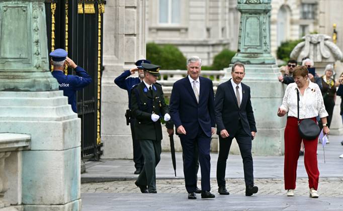 King Philippe - Filip of Belgium (C) pictured on his way to a ceremony to award the Francqui-Collen Prize scientific award in Biological and Medical Sciences for 2026, Tuesday 02 June 2026 in Brussels. The scientific prize, which is often referred to as the Belgian Nobel Prize , is awarded by The Francqui Foundation and is worth 250.000 euros.  ERICxLALMAND 175709764