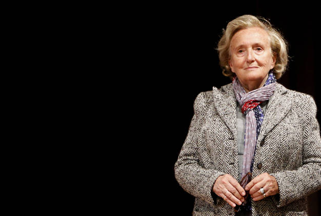Bernadette Chirac, Wife Of Former French President Jacques Chirac, Dies At 93 Bernadette Chirac, wife of former French President Jacques Chirac, has died at the age of 93. A steadfast supporter throughout her husband’s political career, Bernadette Chodron de Courcel became an influential figure in French public life. She served as a member of the Corrèze General Council and was deeply involved in charitable work. She passed away on Friday at the age of 93. FILE - Bernadette Chirac rencontre ses amis et electeurs a la mairie de Correze-ville, France le 25 septembre 2011 apres la proclamation de sa victoire au premier tour des elections cantonales. Son epoux l ex-president de la Republique Jacques Chirac fut le premier a la feliciter au telep Copyright: xBernardxPatrick ABACAx