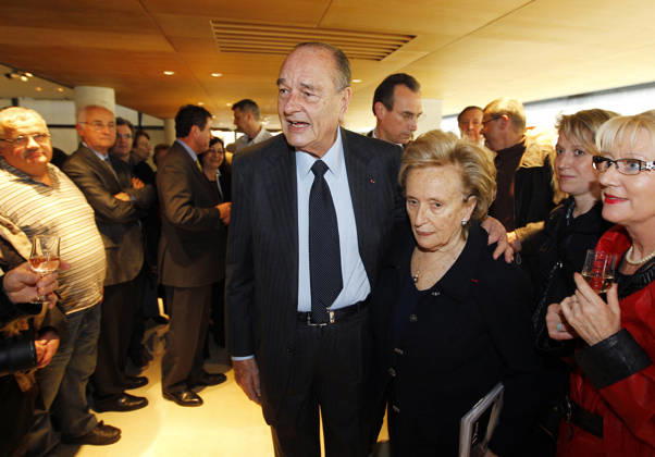 Bernadette Chirac, Wife Of Former French President Jacques Chirac, Dies At 93 Bernadette Chirac, wife of former French President Jacques Chirac, has died at the age of 93. A steadfast supporter throughout her husband’s political career, Bernadette Chodron de Courcel became an influential figure in French public life. She served as a member of the Corrèze General Council and was deeply involved in charitable work. She passed away on Friday at the age of 93. FILE - French Former president Jacques Chirac and his wife Bernadette unveil the Christian Dior exhibition held at the Jacques Chirac museum, in his birth native village of Sarran, France on March 20, 2010. Photo by Patrick Bernard ABACAPRESS.COM Sarran Correze France Copyright: xBernardxPatrick ABACAx
