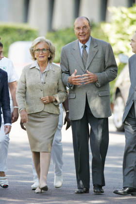 Bernadette Chirac, Wife Of Former French President Jacques Chirac, Dies At 93 Bernadette Chirac, wife of former French President Jacques Chirac, has died at the age of 93. A steadfast supporter throughout her husband’s political career, Bernadette Chodron de Courcel became an influential figure in French public life. She served as a member of the Corrèze General Council and was deeply involved in charitable work. She passed away on Friday at the age of 93. FILE - French President Jacques Chirac leaves Val de Grace military hospital in Paris, France on september 9, 2005 along with his wife Bernadette. The French leader was admitted there a week ago suffering from eye trouble described as a vascular incident. Photo by Suu-Dioniso ABACAPRESS Copyright: xDionisio-Suu ABACAx