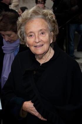 Bernadette Chirac, Wife Of Former French President Jacques Chirac, Dies At 93 Bernadette Chirac, wife of former French President Jacques Chirac, has died at the age of 93. A steadfast supporter throughout her husband’s political career, Bernadette Chodron de Courcel became an influential figure in French public life. She served as a member of the Corrèze General Council and was deeply involved in charitable work. She passed away on Friday at the age of 93. FILE - Bernadette Chirac arriving at the Chanel s Spring-Summer 2012 Haute-Couture collection held at the Grand Palais in Paris, France, on January 24, 2012. Photo by Nicolas Genin ABACAPRESS.COM Paris France Copyright: xGeninxNicolas ABACAx