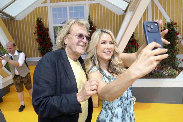 Simone & Charly Brunner in der ARD TV-Show Immer wieder sonntags im Europa-Park. Rust, 07.06.2026