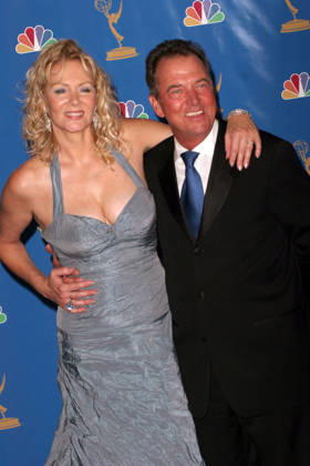 58th Emmy Awards - PRESS ROOM Aug 27, 2006; Los Angeles, CA, USA; Emmys 2006: JEAN SMART and GREGORY ITZIN in the pressroom at the 58th Annual Primetime Emmy Awards, held at the Shrine Auditorium in Los Angeles. Mandatory Credit: Photo by Scott Weiner ZUMA Press. ( ) Copyright 2006 by Scott Weiner Hollywood California USA Copyright: xScottxWeinerx