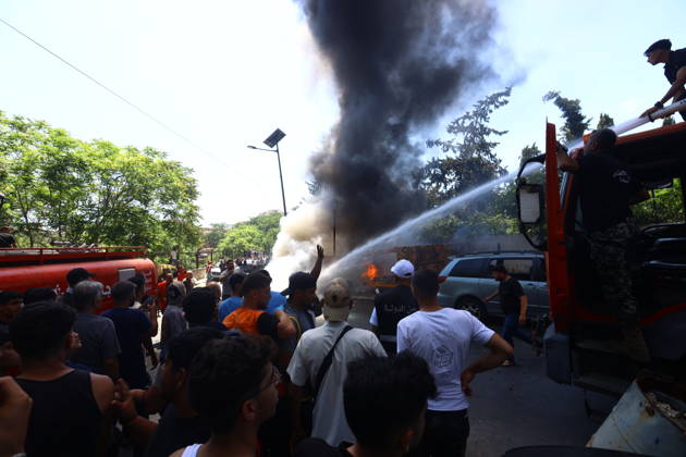 Israeli strikes target southern Lebanon despite ceasefire SIDON, LEBANON - JUNE 10: Smoke rises following an Israeli airstrike that targeted a vehicle in the city of Sidon, Lebanon on June 10, 2026. Israeli forces carried out airstrikes on areas in southern Lebanon despite the ceasefire, with a vehicle targeted in Sidon, causing a fire. Mohammad Abushama Anadolu Sidon Lebanon. Editorial use only. Please get in touch for any other usage.  Copyright: x2026xAnadoluxMohammadxAbushamax