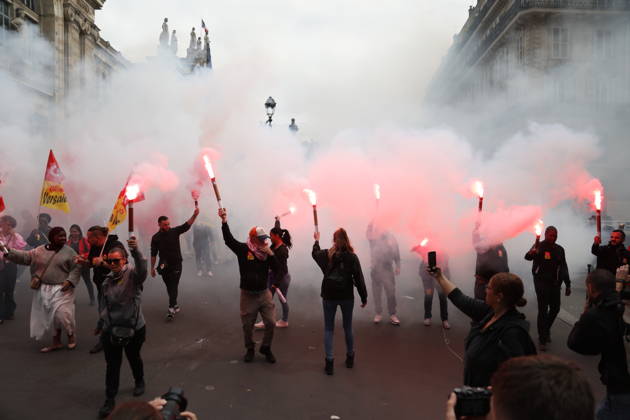 SNCF workers take part in a demonstration during a national strike in Paris PARIS, FRANCE - JUNE 10: SNCF workers take part in a demonstration during a national strike in Paris, France on June 10, 2026. Railway unions called for the action to protest against company reorganizations and working conditions. Mohamad Salaheldin Abdelghani Alsayed Anadolu Paris France. Editorial use only. Please get in touch for any other usage.  Copyright: x2026xAnadoluxMohamadxSalaheldinxAbdelghanixAlsayedx