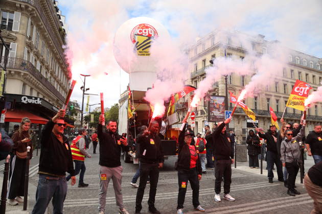 SNCF workers take part in a demonstration during a national strike in Paris PARIS, FRANCE - JUNE 10: SNCF workers take part in a demonstration during a national strike in Paris, France on June 10, 2026. Railway unions called for the action to protest against company reorganizations and working conditions. Mohamad Salaheldin Abdelghani Alsayed Anadolu Paris France. Editorial use only. Please get in touch for any other usage. Copyright: x2026xAnadoluxMohamadxSalaheldinxAbdelghanixAlsayedx