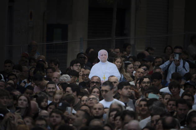 News Bilder des Tages June 10, 2026, Barcelona, Barcelona, Spain: Pope Leo XIV presides over the Mass for the consecration of the Tower of Jesus at the Sagrada Fam™lia, the highest point of the famous basilica. Barcelona Spain  - ZUMAr179 20260610_zip_r179_006 Copyright: xEricxRenomx