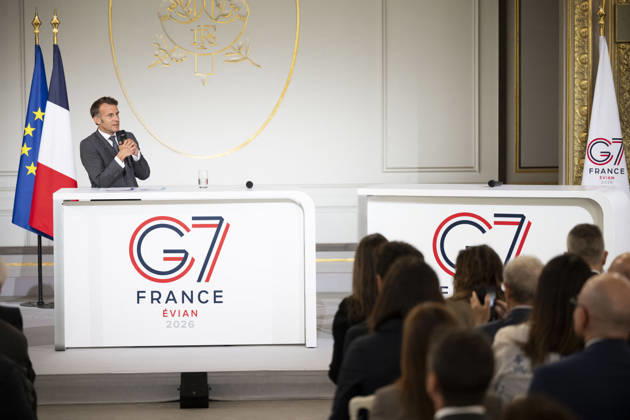 Emmanuel Macron at a meeting with the G7 Engament Groups - Paris French President Emmanuel Macron look and gestures during a meeting with the G7 Engament Groups at the Elysee Palace, French Presidential Palace, in Paris, on June 10, 2026. Photo by Eliot Blondet ABACAPRESS.COM Paris France France  Copyright: xBlondetxEliot ABACAx