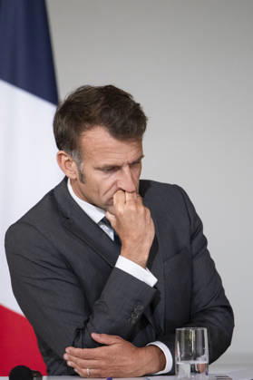 Emmanuel Macron at a meeting with the G7 Engament Groups - Paris French President Emmanuel Macron look and gestures during a meeting with the G7 Engament Groups at the Elysee Palace, French Presidential Palace, in Paris, on June 10, 2026. Photo by Eliot Blondet ABACAPRESS.COM Paris France France  Copyright: xBlondetxEliot ABACAx