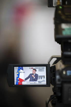 Le président Emmanuel Macron prononce un discours lors de la réception des groupes dengagement du G7 au palais de lElysée à Paris le 10 juin 2026 Eliot Blondet Pool Bestimage French President Emmanuel Macron look and gestures during a meeting with the G7 Engagement Groups at the Elysee Palace, French Presidential Palace, in Paris, on June 10, 2026 Paris France  Copyright: xEliotxBlondetx xPoolx xBestimagexEliotxBlondetx xPoolx xBestimagex