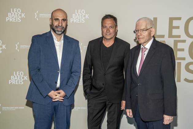 ABB LEOBAECK- Ahmad Mansour Dieter Nuhr Kabaretist und Preistraeger Joseph Schuster, Praesident des Zentralrats der Juden in Deutschland bei der Verleihung des Leo-Baeck-Preises in den Wilhelm Studios am 10.06.2026 in Berlin Berlin Deutschland