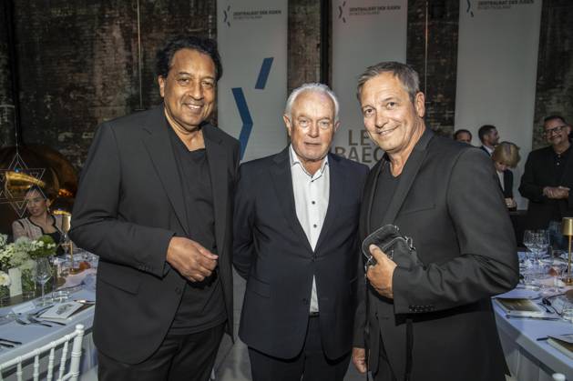 ABB LEOBAECK- Cherno Jobatey, Wolfgang Kubicki und Dieter Nuhr bei der Verleihung des Leo-Baeck-Preises in den Wilhelm Studios am 10.06.2026 in Berlin Berlin Deutschland