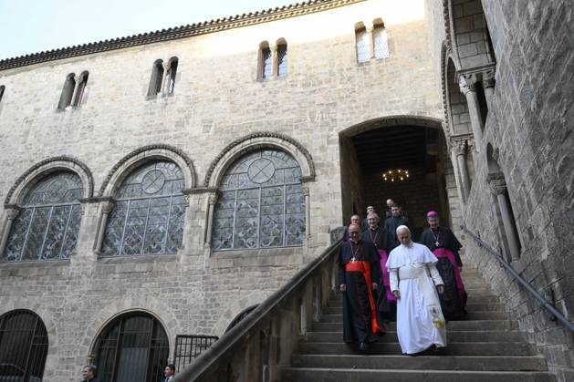 SPAIN - POPE LEO XIV BIDS FAREWELL TO BARCELLONA AT THE JOSEP TERRADELLAS BARCELONA - EL PRAT INTERNATIONAL AIRPORT IN BARCELONA, SPAIN - 2026 6 11 Spain, Vatican, 2026 6 11 Pope Leo XIV leaves the Archbishop s Residence to head at the Josep Tarradellas Barcelona-El Prat International Airport in Barcelona, Catalonia, Spain EDITORIAL USE ONLY - NO BOOKS Copyright: xVATICANxMEDIA CPPx