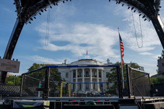 June 11, 2026, Washington, Dc, United States: Scenes from the Ulitmate Fighting Championship (UFC) arena on the South Lawn of the White House on June 11, 2026. The UFC will host the Freedom 250 fights on President TrumpÃ¢â‚¬â ¢s birthday on June 14, 2026. Washington United States - ZUMAl312 20260611_znp_l312_003 Copyright: xAndrewxLeydenx