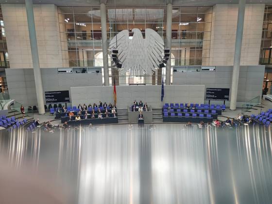 Berlin, Deutschland, 12.06.2026: Deutscher Bundestag: 84. Bundestagssitzung: Blick in den Plenarsaal zum Beginn der Sitzung, Bundesministerin für Gesundheit Nina Warken (CDU) verteidigt die Reform der gesetzlichen Krankenversicherungen Copyright: xdtsxNachrichtenagenturx dts_122708