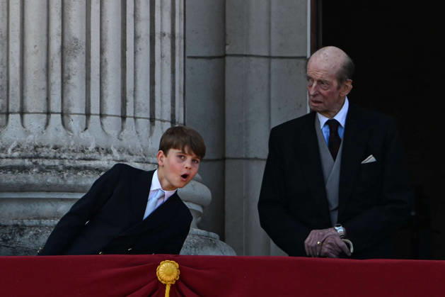 Entertainment Bilder des Tages King Charles III and the Royal Family on balcony of Buckingham Palace LONDON, UNITED KINGDOM - JUNE 13: Prince Louis (L) and Prince Edward, Duke of Kent (R) greet people following the Trooping the Colour ceremony, held as part of the official birthday celebrations for the king, on the balcony of Buckingham Palace in London, United Kingdom on June 13, 2026. Rasid Necati Aslim Anadolu London United Kingdom. Editorial use only. Please get in touch for any other usage.  Copyright: x2026xAnadoluxRaÅüidxNecatixAslÄ±mx