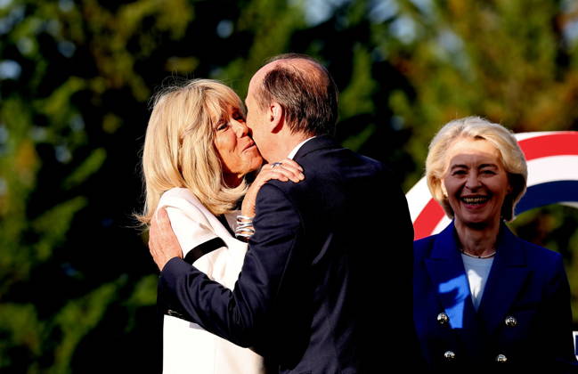 Ursula von der Leyen, President of the European Commission, her husband Heiko, and Brigitte Macron Arrival of thestate and government for a working dinner Responding together to major international challenges on the sidelines of the G7 summit in Évian-les-Bains on June 15, 2026 Dominique Jacovides Bestimage Arrival of the G7 heads of state and government for a working dinner Responding together to major international challenges on the sidelines of the G7 summit in Évian-les-Bains on June 15, 2026, Évian, France,detected_source_language Copyright: xDOMINIQUExJACOVIDESx xBESTIMAGExDOMINIQUExJACOVIDESx xBESTIMAGEx