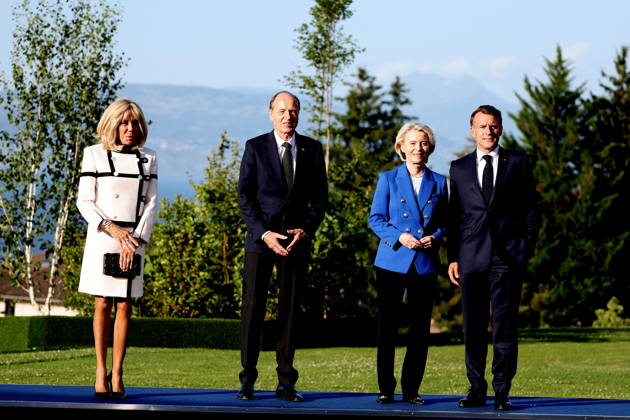 Ursula von der Leyen, President of the European Commission, her husband Heiko, Brigitte Macron, President Emmanuel Macron Arrival of thestate and government for a working dinner Responding together to major international challenges on the sidelines of the G7 summit in Évian-les-Bains on June 15, 2026 Dominique Jacovides Bestimage Arrival of the G7 heads of state and government for a working dinner Responding together to major international challenges on the sidelines of the G7 summit in Évian-les-Bains on June 15, 2026, Évian, France,detected_source_language Copyright: xDOMINIQUExJACOVIDESx xBESTIMAGExDOMINIQUExJACOVIDESx xBESTIMAGEx