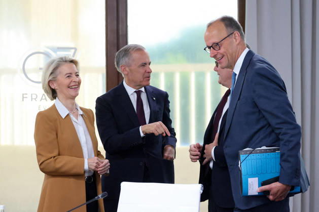 Ursula von der Leyen, President of the European Commission; Mark Carney, Prime Minister of Canada; Keir Starmer, Prime Minister of the United Kingdom; Friedrich Merz, Chancellor of Germany, during a meeting with the President of Ukraine at the G7 summit in Evian on June 16, 2026 Dominique Jacovides Bestimage Meeting with the President of Ukraine during the G7 summit in Evian on June 16, 2026 Evian, France,detected_source_language Copyright: xDOMINIQUExJACOVIDESx xBESTIMAGExDOMINIQUExJACOVIDESx xBESTIMAGEx