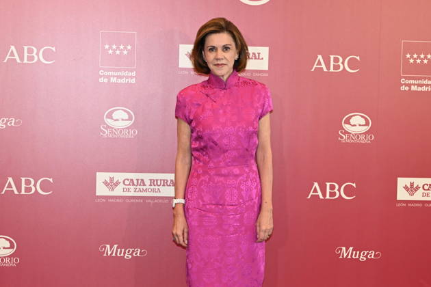 ABC Presents the 17th Bullfighting Award to the Lozano Brothers María Dolores de Cospedal poses at the photocall during the presentation of ABCs 17th Bullfighting Award on June 17, 2026, in Madrid, Spain ABC BULLFIGHTING AWARD CELEBRITIES PHOTOCALL José Madrid Madrid Spain,detected_source_language Copyright: xJosà xOlivax 7603398