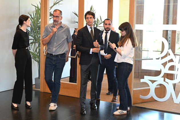 ABC presents the 17th Bullfighting Award to the Lozano brothers and Andrés Roca Rey as they arrive at the photocall during the 17th ABC Bullfighting Award ceremony on June 17, 2026, in Madrid, Spain. ABC BULLFIGHTING AWARD CELEBRITIES PHOTOCALL José Madrid Madrid Spain,detected_source_language Copyright: xJosà xOlivax 7603422