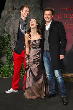 Max Felder, Annina Braunmiller und Johannes Raspe - Premiere: The Twilight Saga: Breaking Dawn Part 1 - Biss zum Ende der Nacht , November 18, 2011 in Berlin Copyright: xJamesxColdreyx