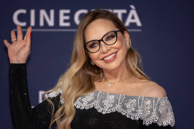 May 6, 2026, Rome, Rm, Italy: Ornella Muti, winner of the 2025 Special David Award, walks the red carpet during the 71st David di Donatello Awards at CinecittÃ Studios. Rome Italy - ZUMAp133 20260506_faa_l354_300 Copyright: xGennaroxLeonardix