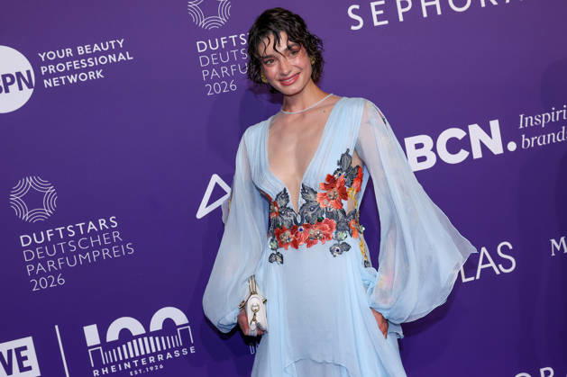 18.06.2026, Sarah Posch (Influencerin, Model und Content Creator) auf dem Purple Carpet bei den Verleihung des DUFTSTARS Award in den Rheinterrassen Düsseldorf. Der Deutscher Parfumpreis DUFTSTARS 2026 zählen zu den renommiertesten Beautyawards und Duft-Awards Deutschlands. Nordrhein-Westfalen Deutschland