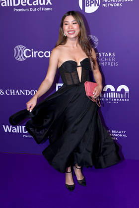 18.06.2026, Nihan Sen (Influencerin) auf dem Purple Carpet bei den Verleihung des DUFTSTARS Award in den Rheinterrassen Düsseldorf. Der Deutscher Parfumpreis DUFTSTARS 2026 zählen zu den renommiertesten Beautyawards und Duft-Awards Deutschlands. Nordrhein-Westfalen Deutschland