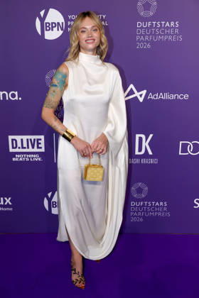 18.06.2026, Olga Löffler (Influencerin) auf dem Purple Carpet bei den Verleihung des DUFTSTARS Award in den Rheinterrassen Düsseldorf. Der Deutscher Parfumpreis DUFTSTARS 2026 zählen zu den renommiertesten Beautyawards und Duft-Awards Deutschlands. Nordrhein-Westfalen Deutschland